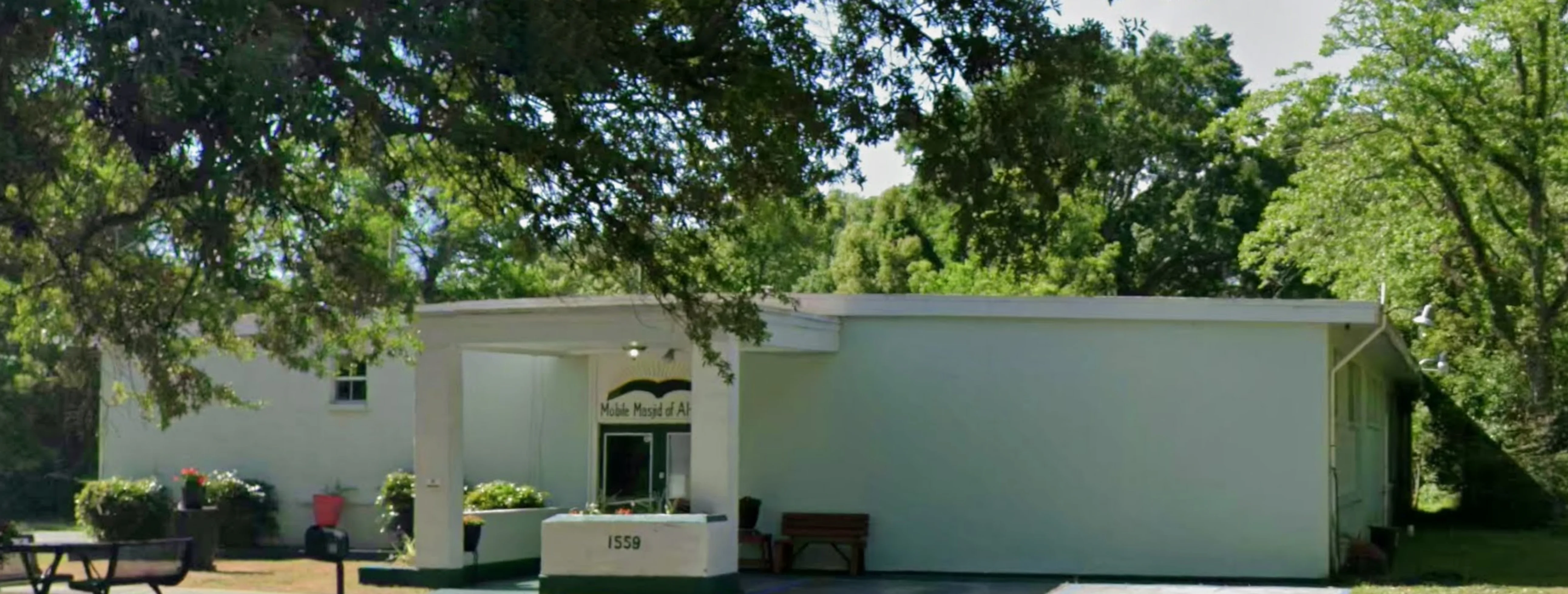 Exterior view of Mobile Masjid of Al Islam Mobile building